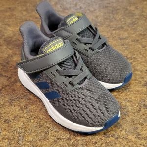 Toddler Boys Adidas sneakers size 6